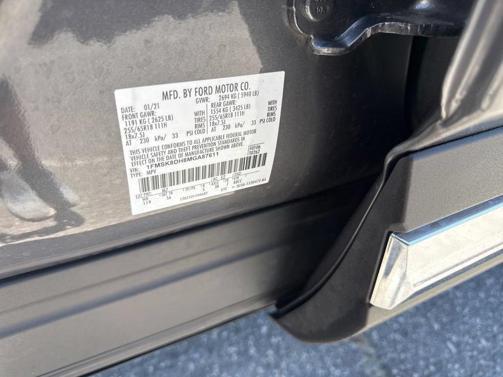 Used 2021 Ford Explorer XLT w/ Equipment Group 202A AWD/4WD image 38