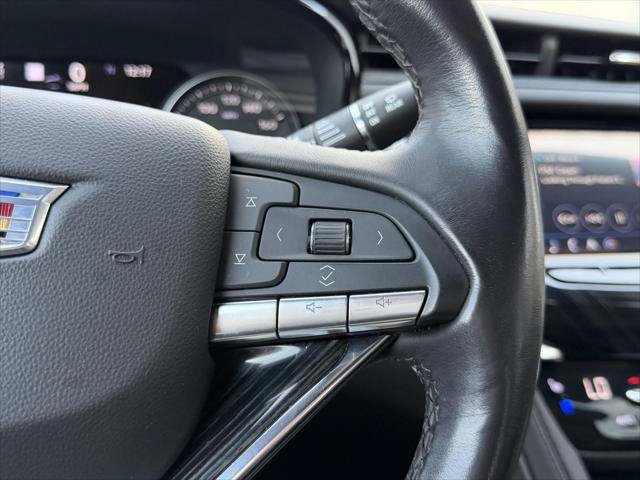 Used 2024 Cadillac XT6 Premium Luxury w/ Technology Package AWD/4WD image 25