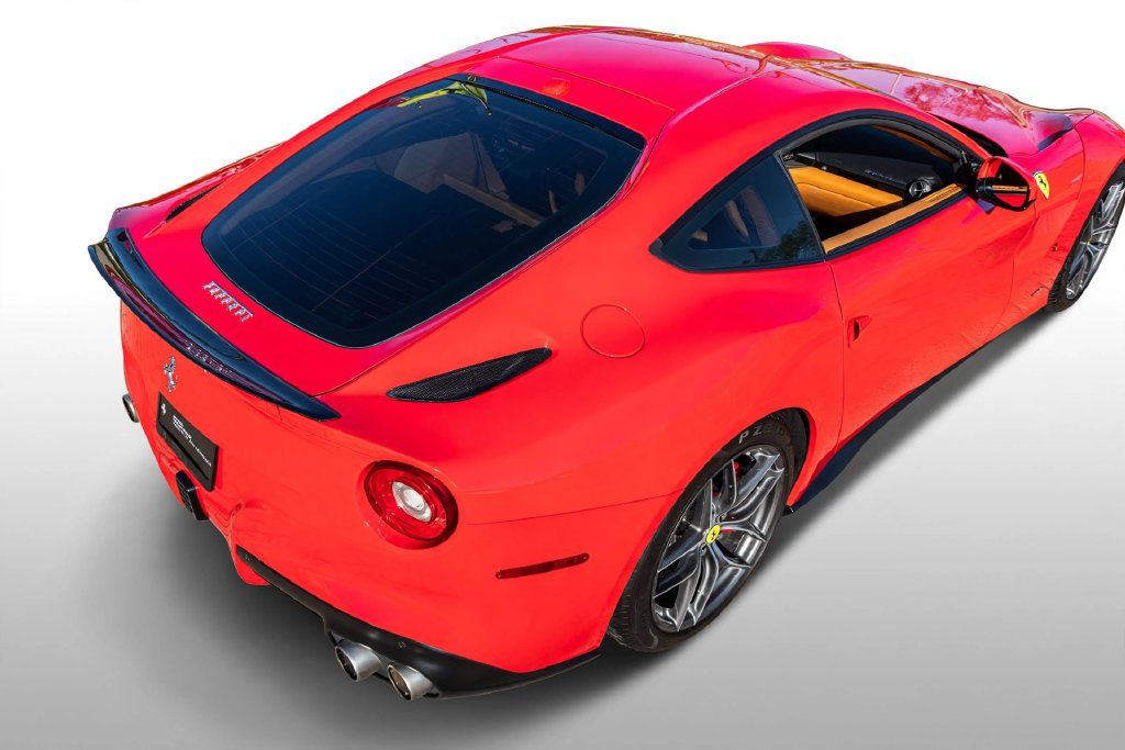 Used 2016 Ferrari F12 Berlinetta RWD image 20