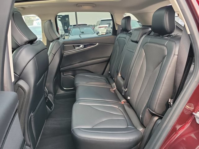 Used 2023 Lincoln Nautilus Reserve AWD/4WD image 26