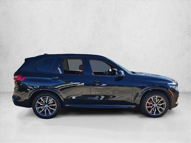 Used 2022 BMW X5 M50i image 4