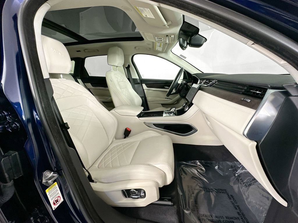 Used 2023 Jaguar F-PACE S AWD/4WD image 28