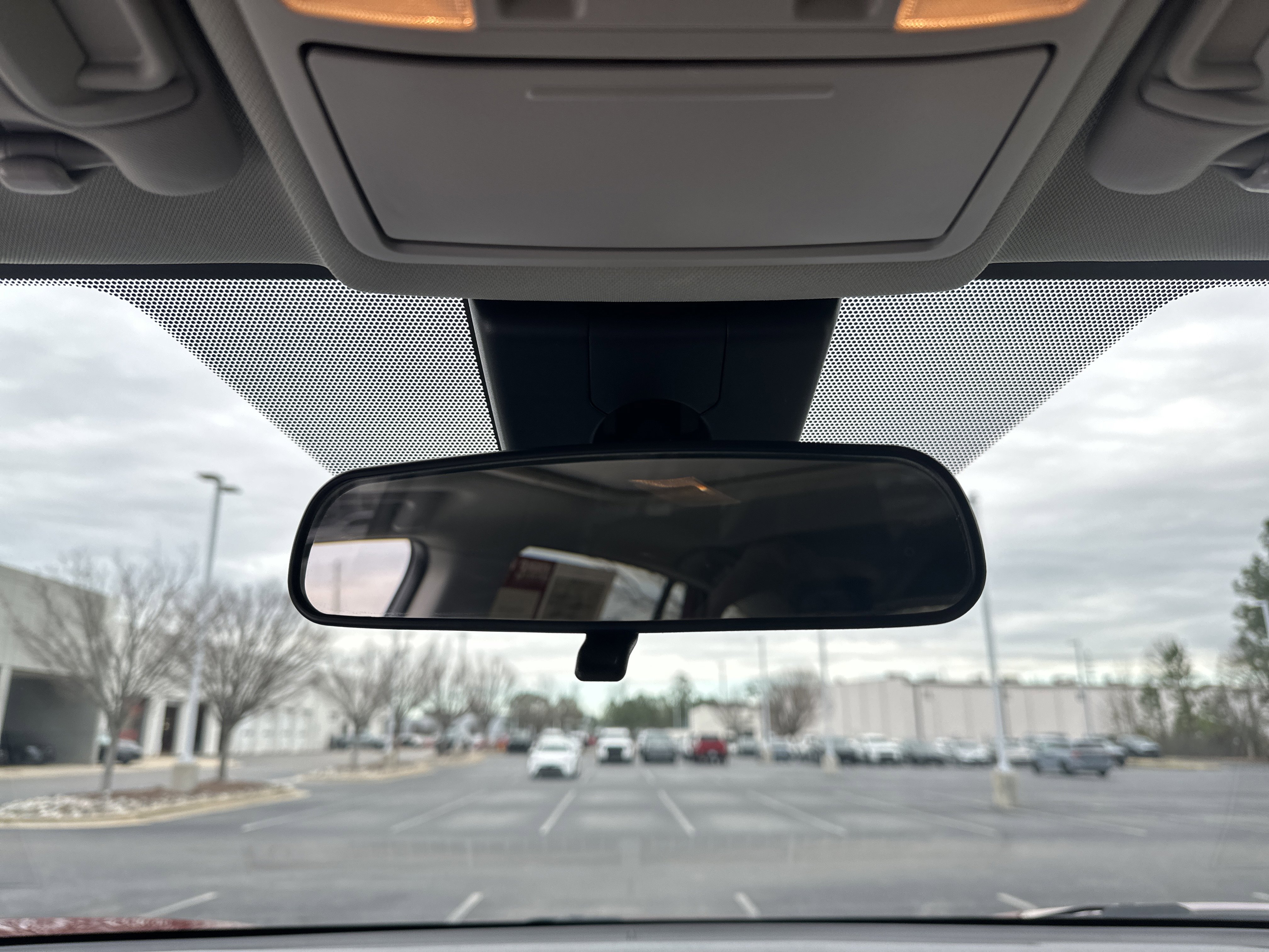 Used 2018 Toyota RAV4 XLE image 27