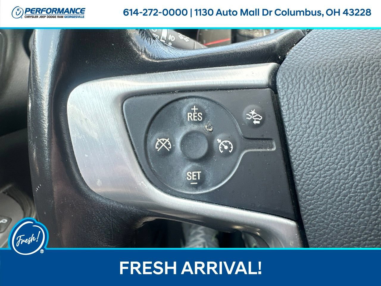 Used 2018 GMC Acadia SLT w/ LPO, Floor Liner Package FWD image 26