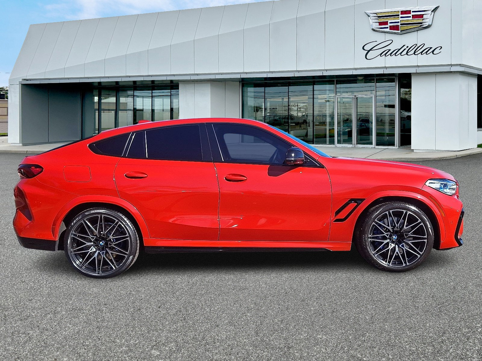 Used 2021 BMW X6 M w/ Competition Package image 7