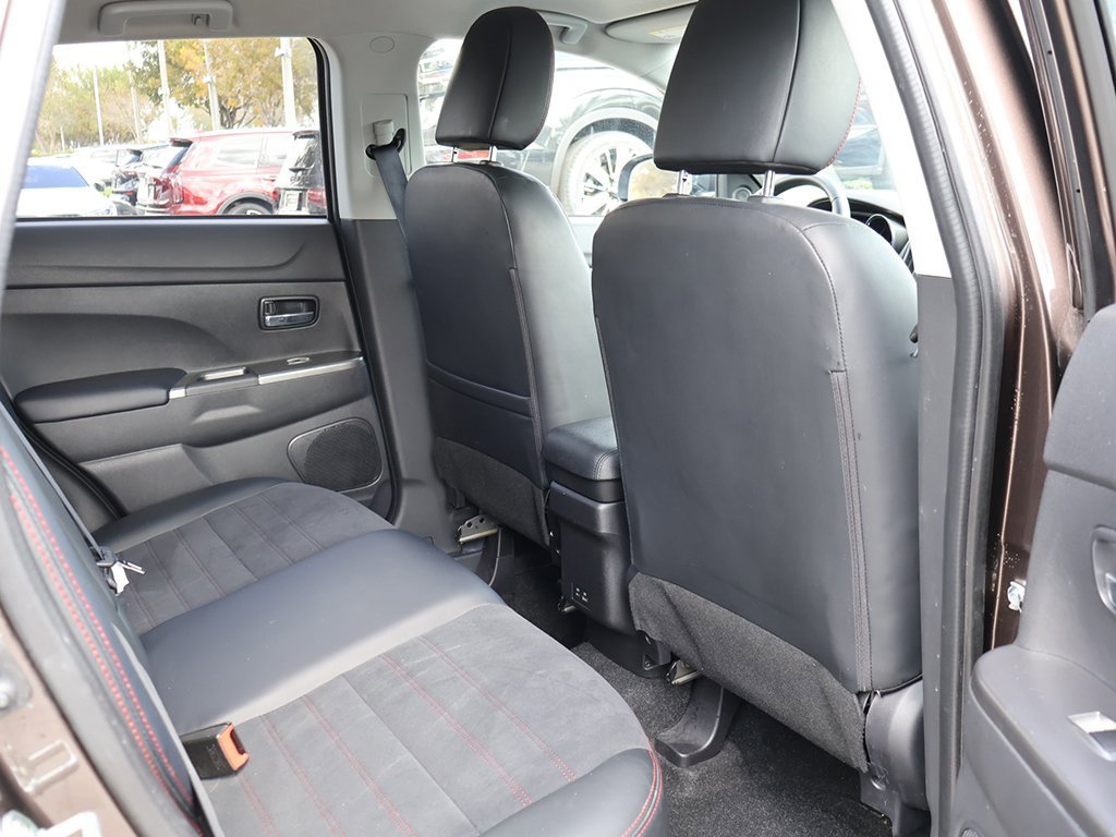 Used 2024 Mitsubishi Outlander Sport SE image 28