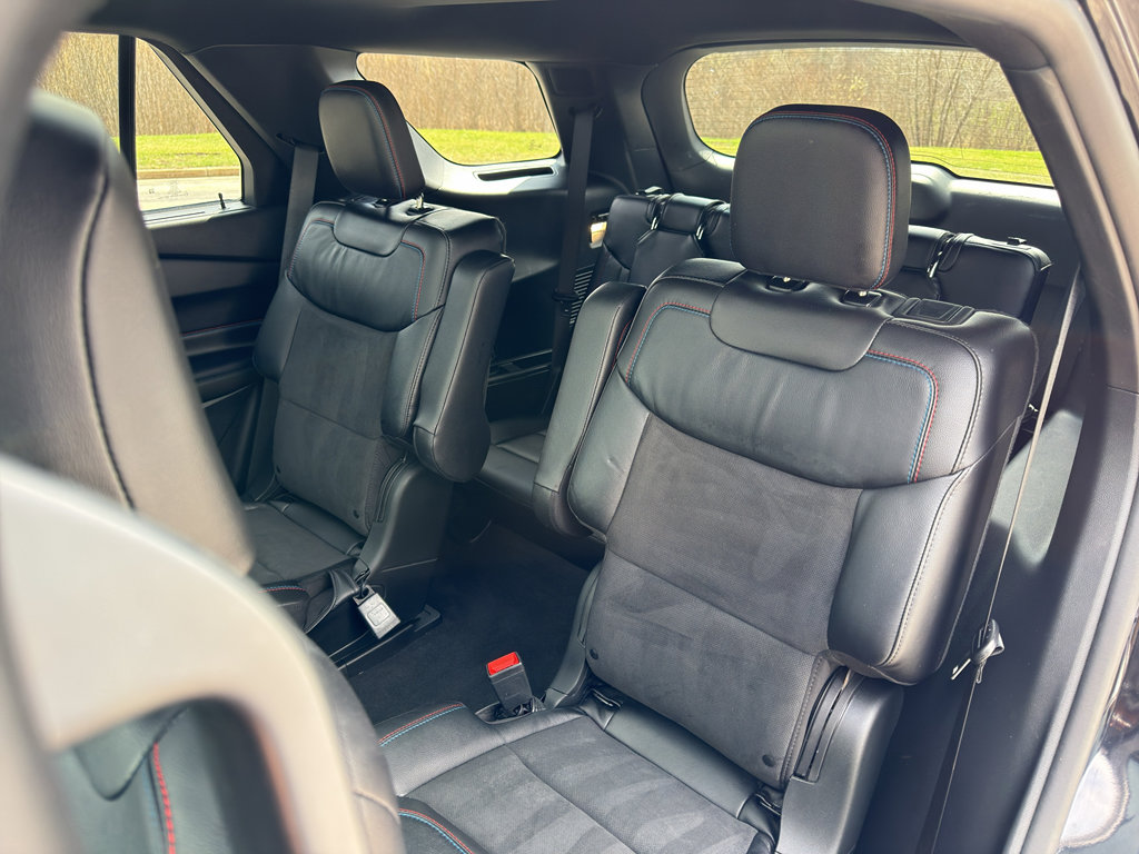 Used 2023 Ford Explorer ST w/ Technology Package image 38