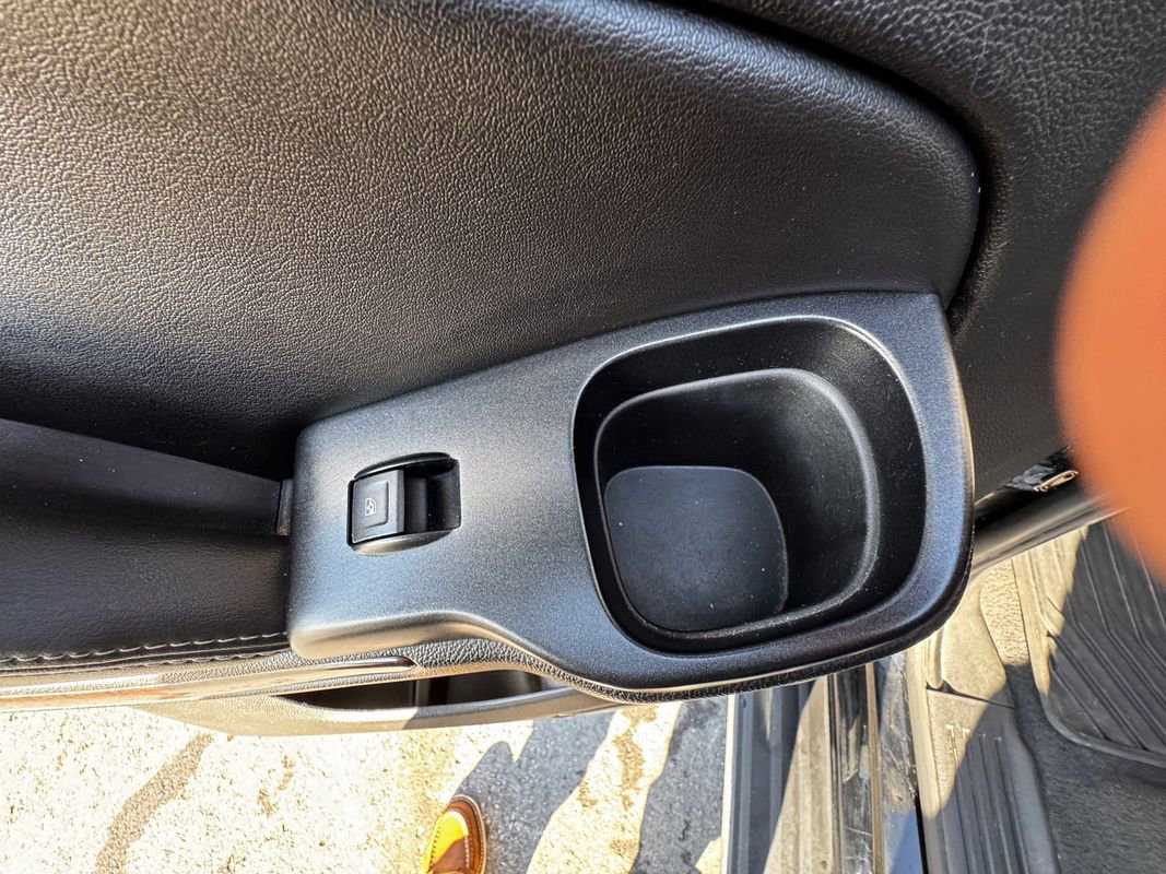 Used 2020 GMC Yukon SLE w/ SLE Value Package image 54