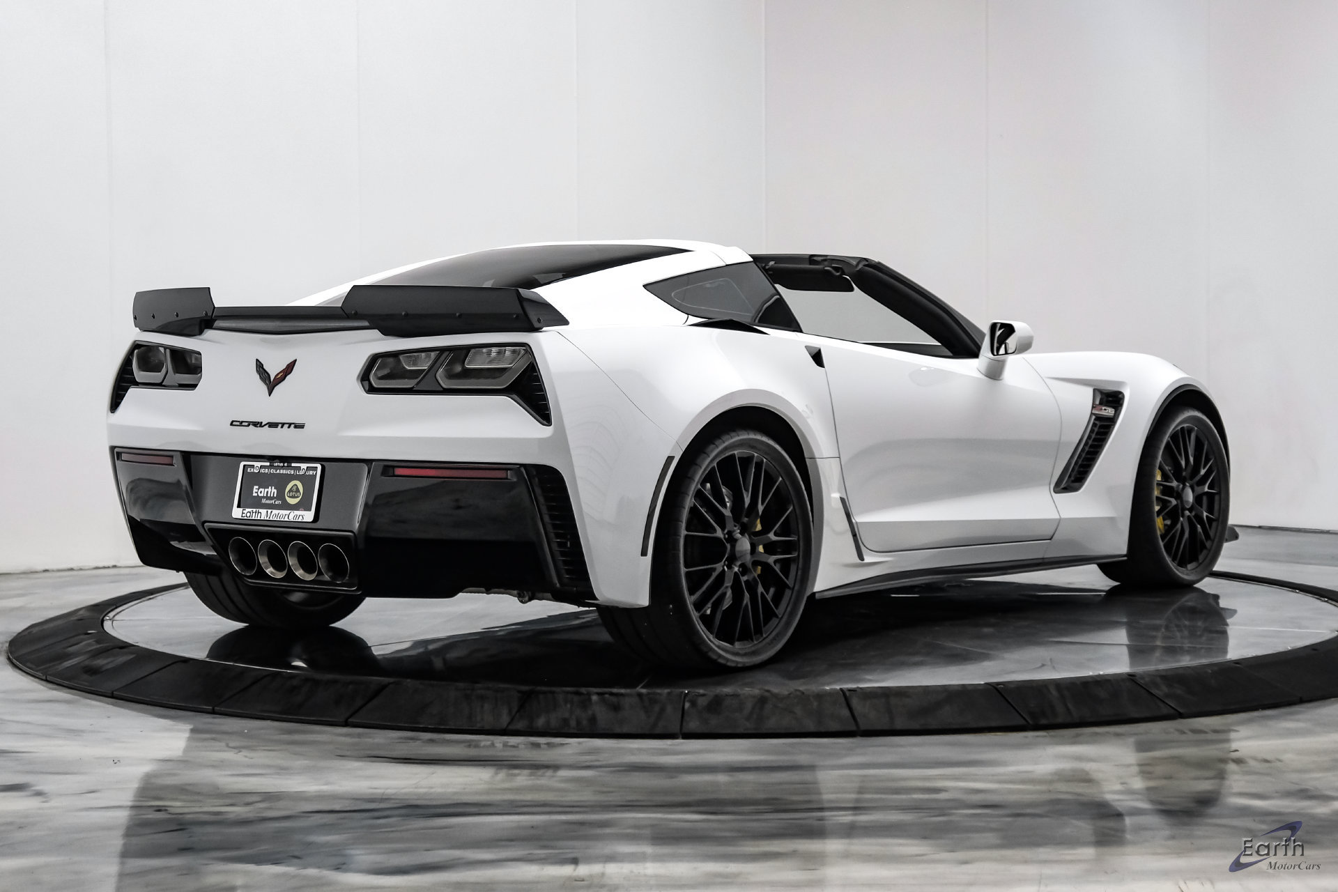 Used 2016 Chevrolet Corvette Z06 w/ 2LZ Preferred Equipment Group RWD image 20