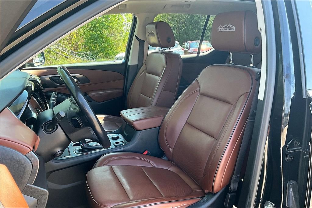 Used 2019 Chevrolet Traverse High Country w/ LPO, Floor Liner Package AWD/4WD image 34
