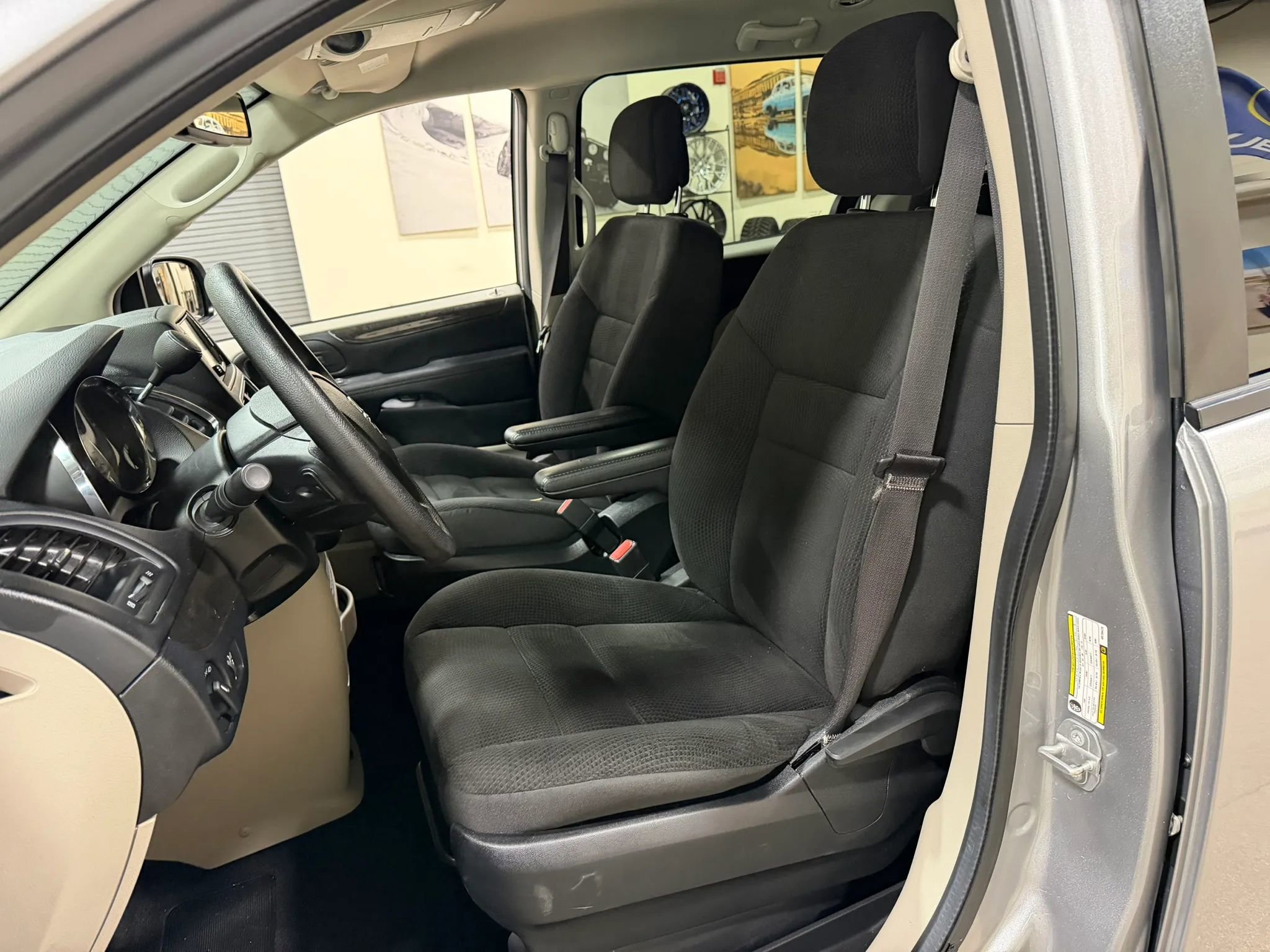Used 2019 Dodge Grand Caravan SE image 17