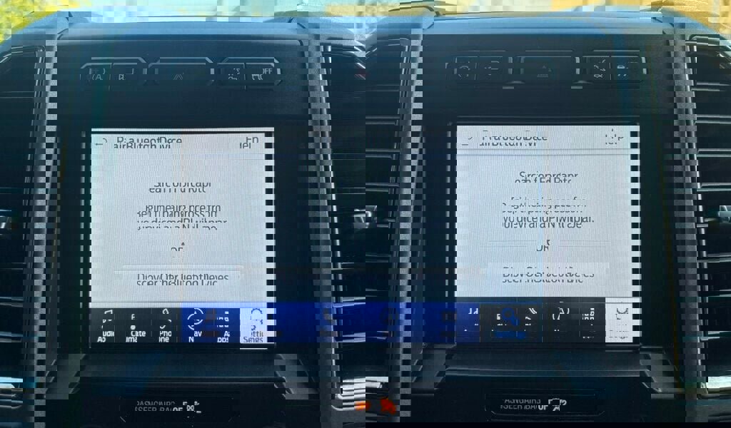 Used 2020 Ford F150 Raptor w/ Equipment Group 802A Luxury image 37