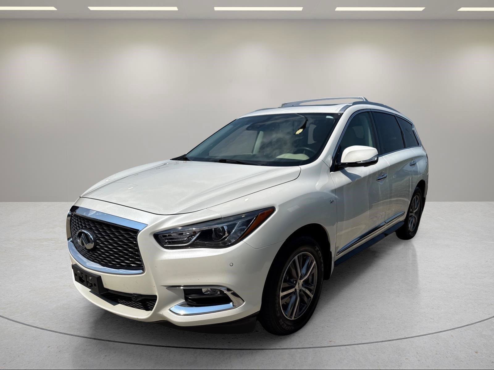 Used 2020 INFINITI QX60 Luxe w/ Essential Package
