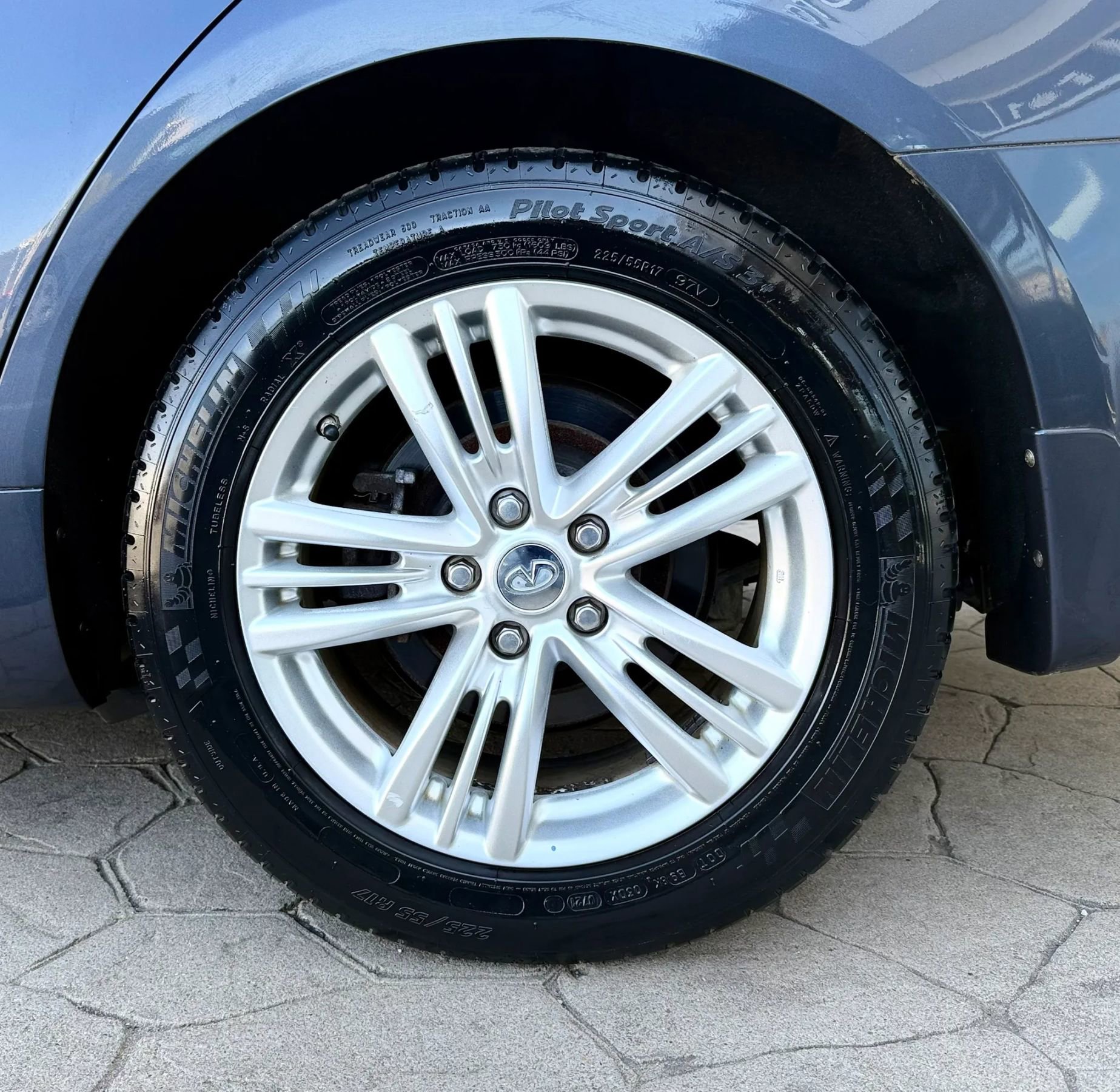 Used 2011 INFINITI G37 x Sedan w/ Premium Pkg image 46