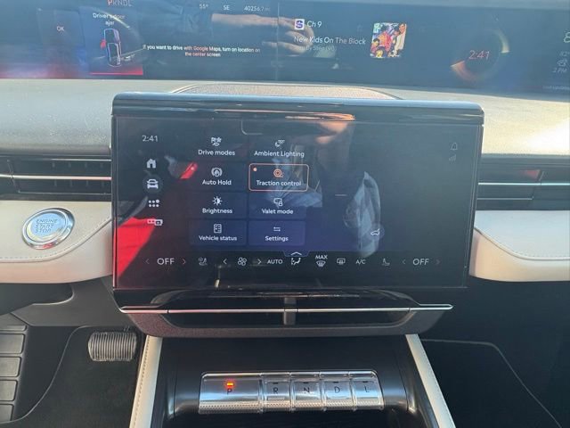 Used 2024 Lincoln Nautilus Reserve image 17