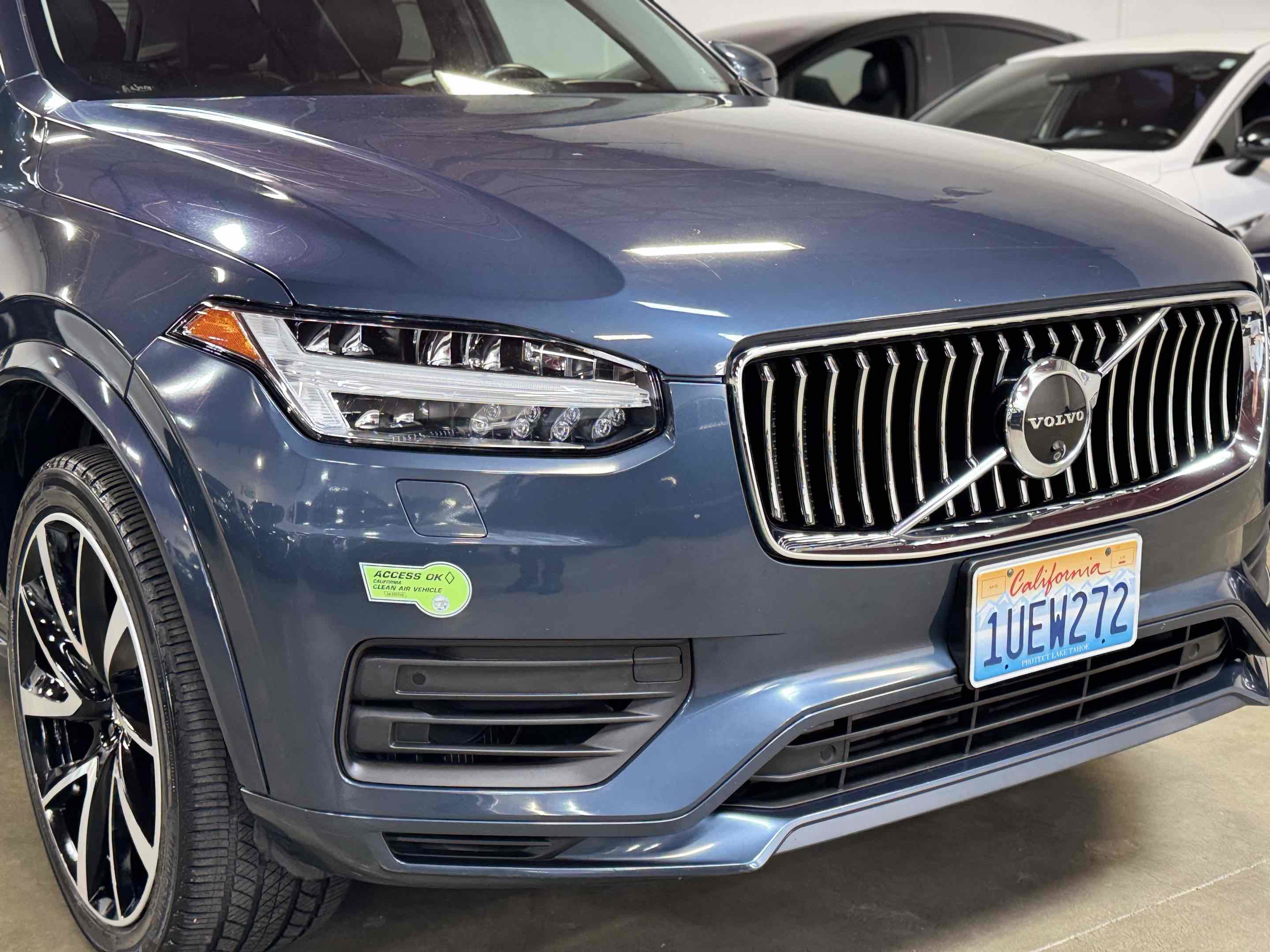 Used 2020 Volvo XC90 T8 Momentum w/ Protection Package Premier AWD/4WD image 12