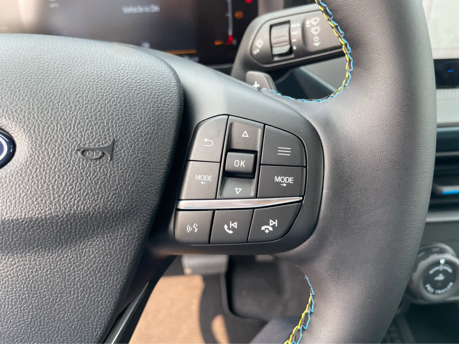 New 2025 Ford Maverick Lobo image 18