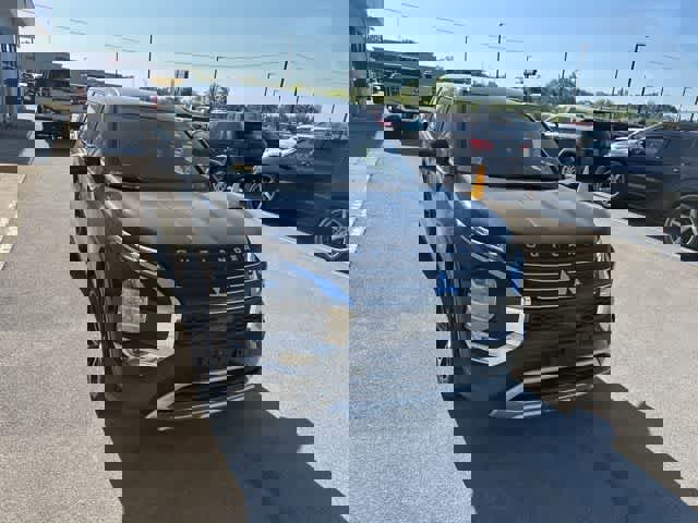 Used 2022 Mitsubishi Outlander SE AWD/4WD image 24