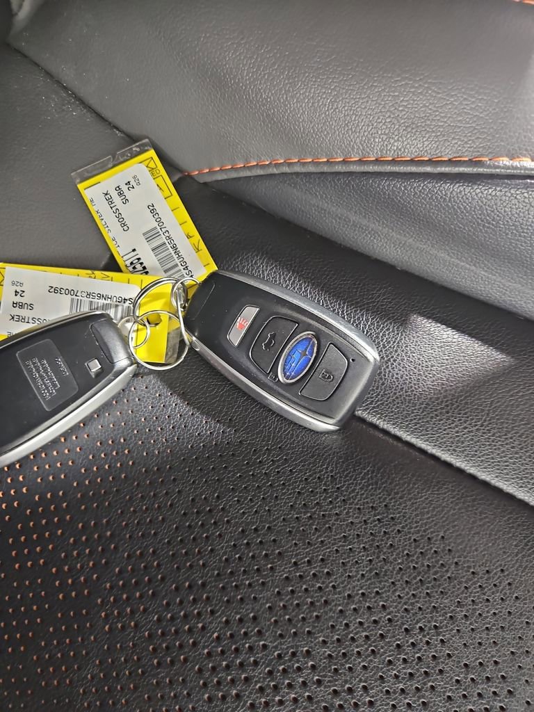 Certified 2024 Subaru Crosstrek 2.5i Limited w/ Crosstrek Mirror Package image 31