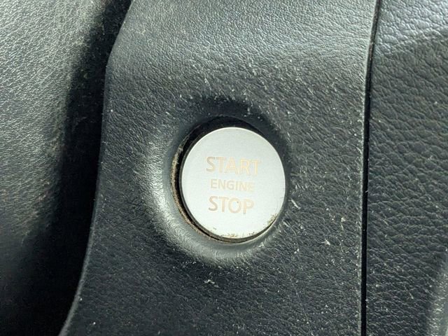 Used 2022 Nissan Frontier SV w/ Technology Package image 28