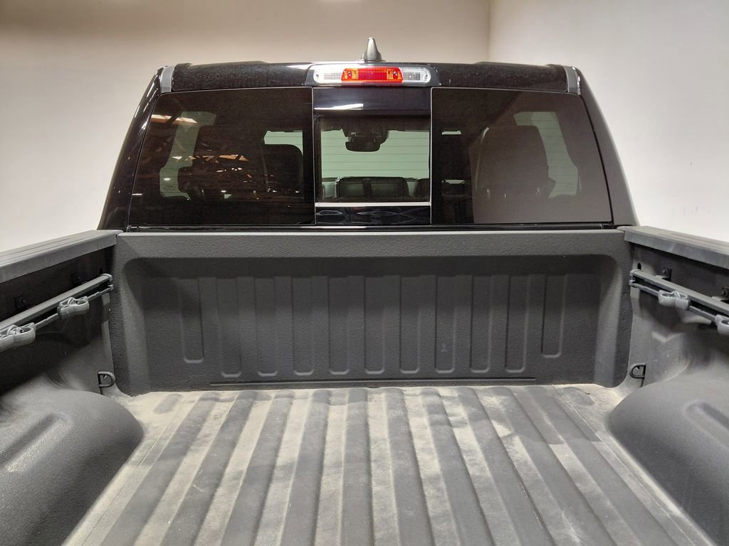 Used 2022 RAM 1500 Laramie AWD/4WD image 24