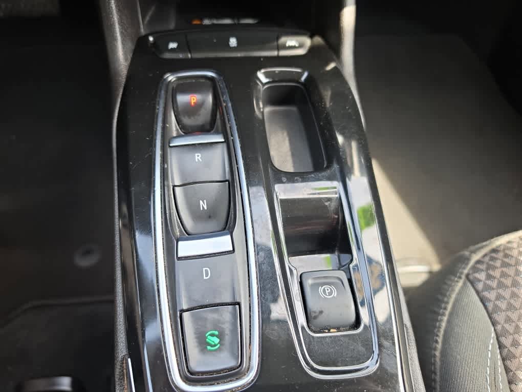 Used 2023 Chevrolet Bolt EUV LT FWD image 20