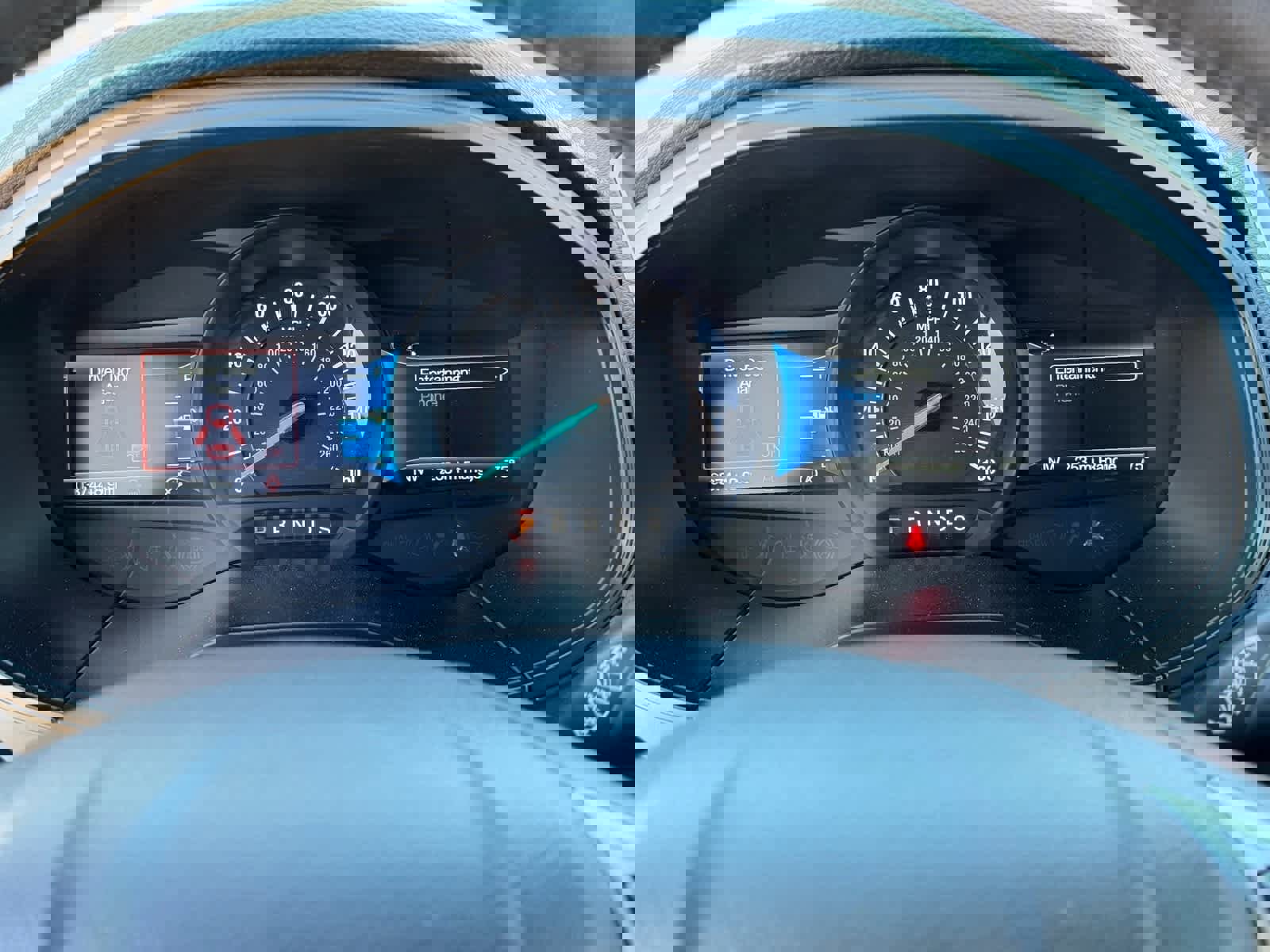 Used 2022 Ford Edge Titanium image 30