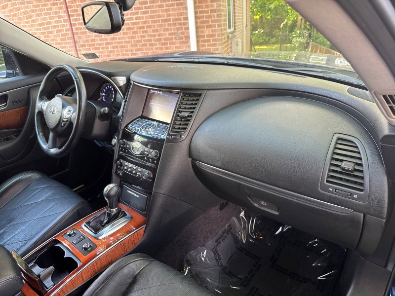 Used 2016 INFINITI QX70 AWD w/ Premium Package image 27