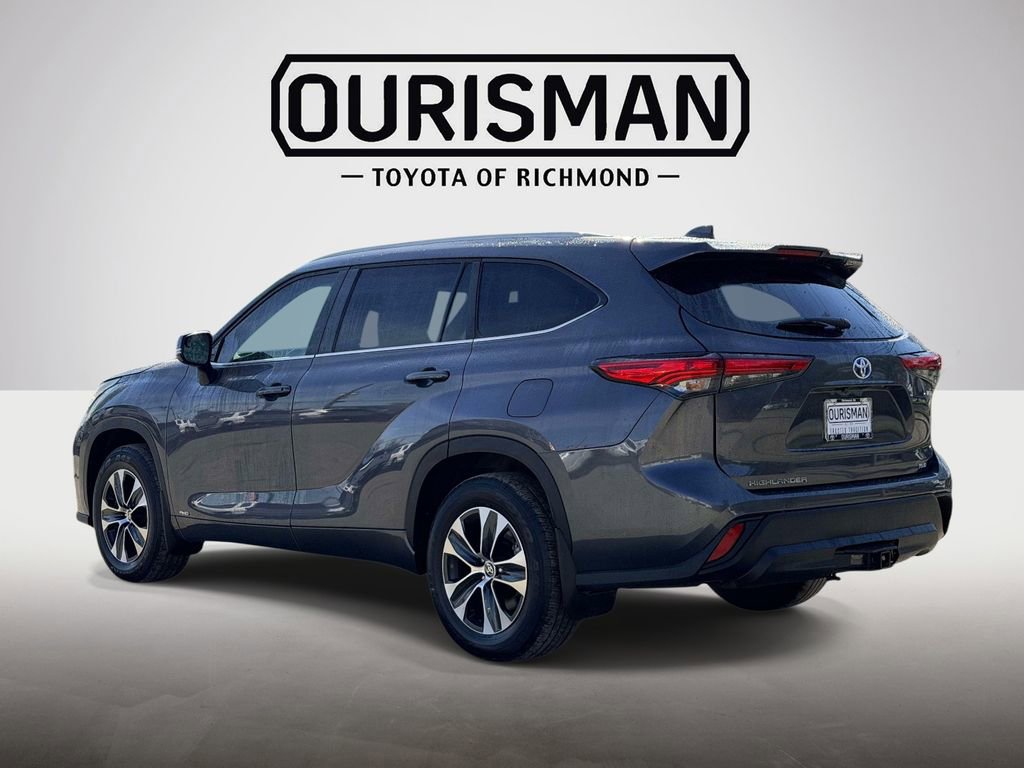 Used 2023 Toyota Highlander XLE image 23