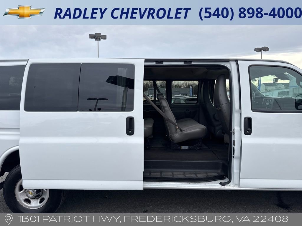 Certified 2024 Chevrolet Express 3500 LT w/ LT Preferred Equipment Group image 16