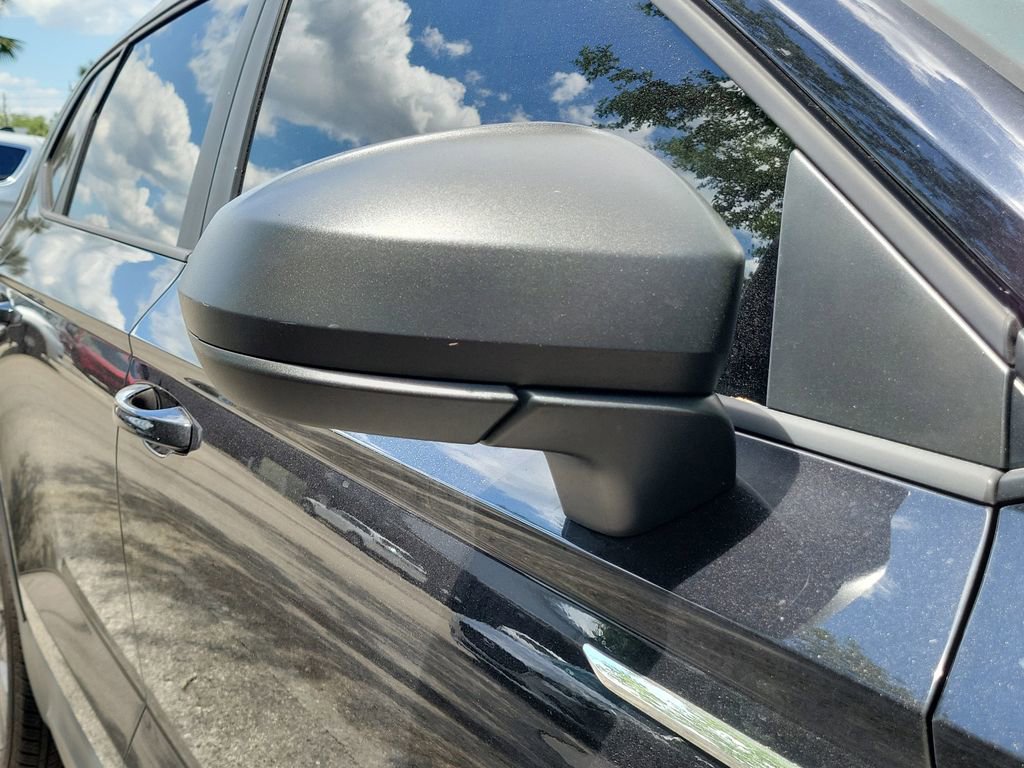 Used 2023 Volkswagen Taos S FWD image 12