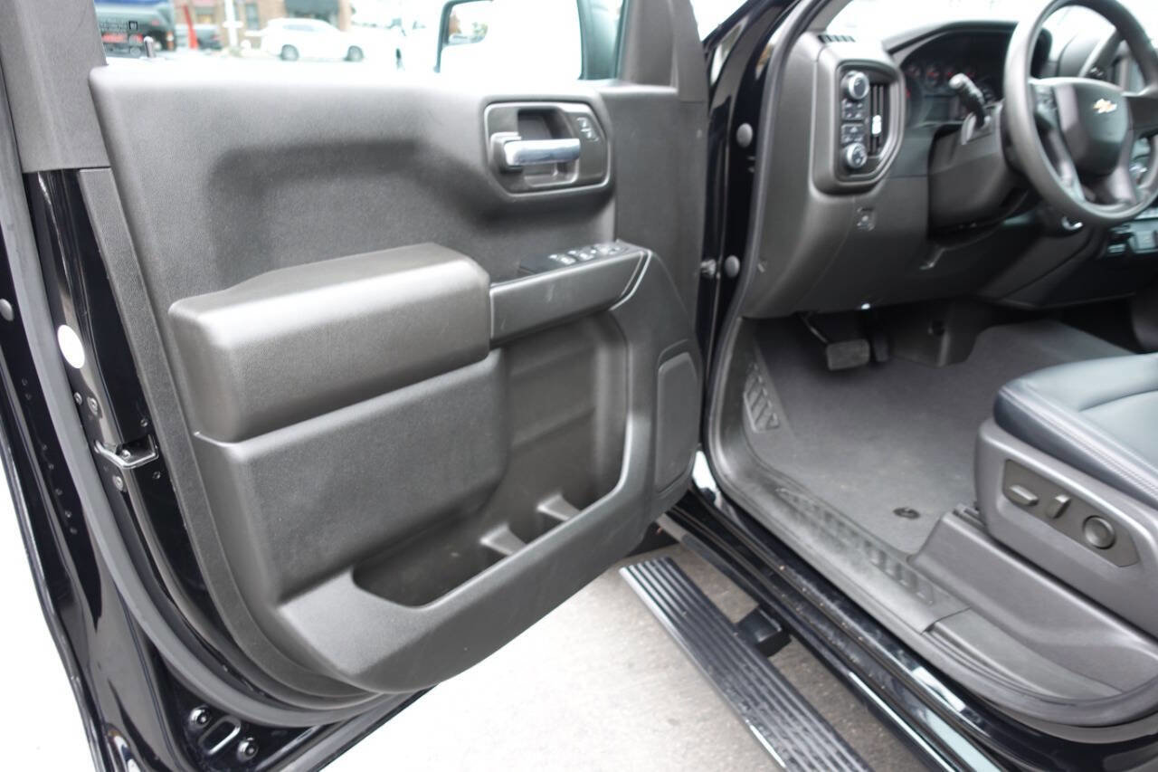 Used 2023 Chevrolet Silverado 1500 Custom image 14