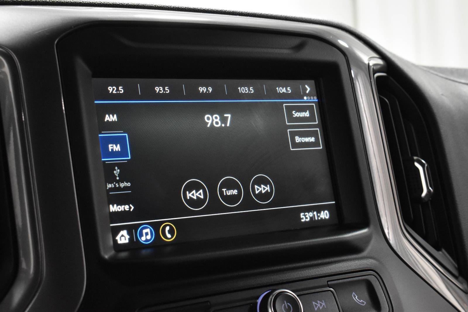 Used 2019 Chevrolet Silverado 1500 Custom Trail Boss w/ Custom Convenience Package AWD/4WD image 17