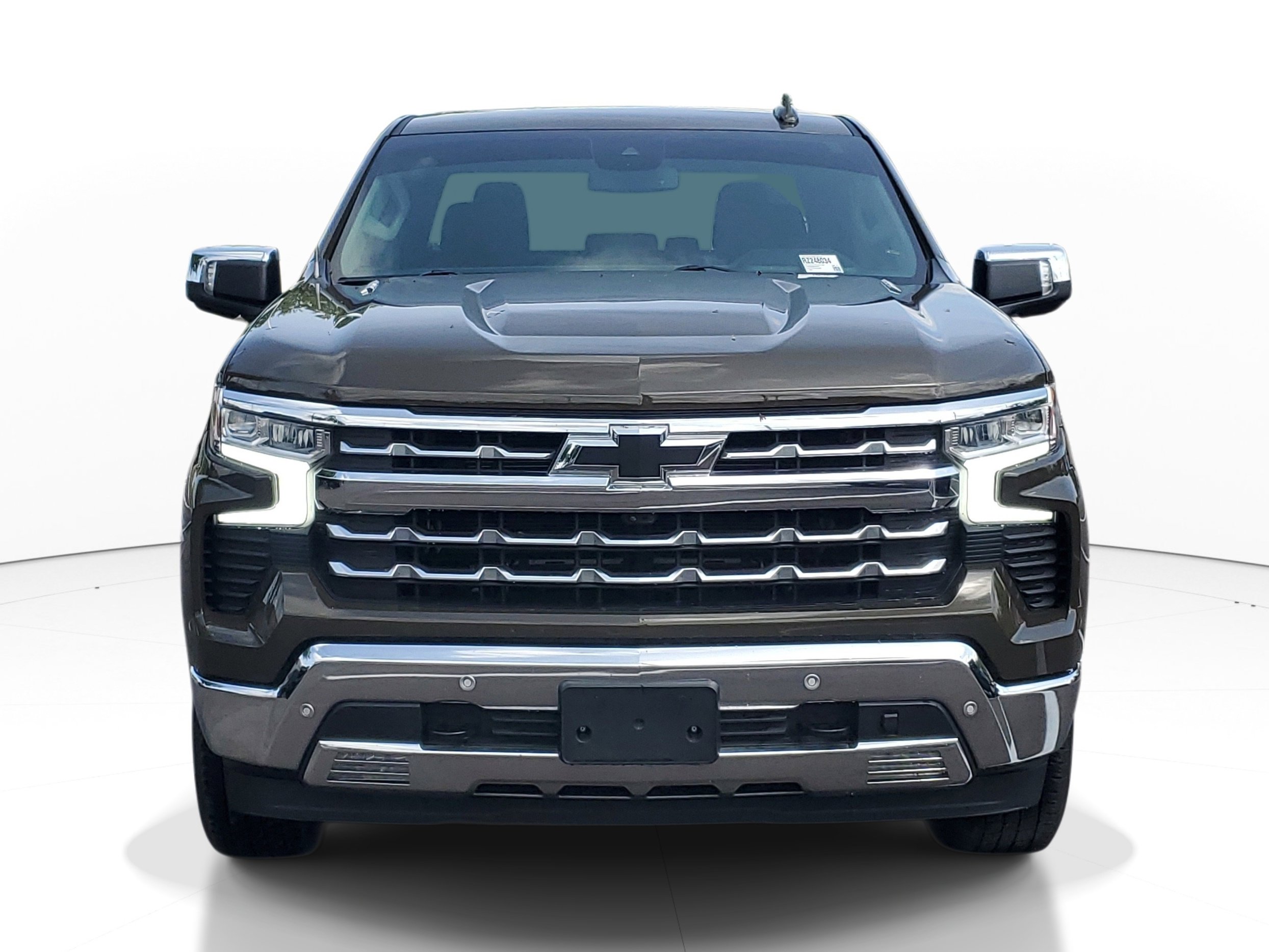 Used 2024 Chevrolet Silverado 1500 LTZ image 2