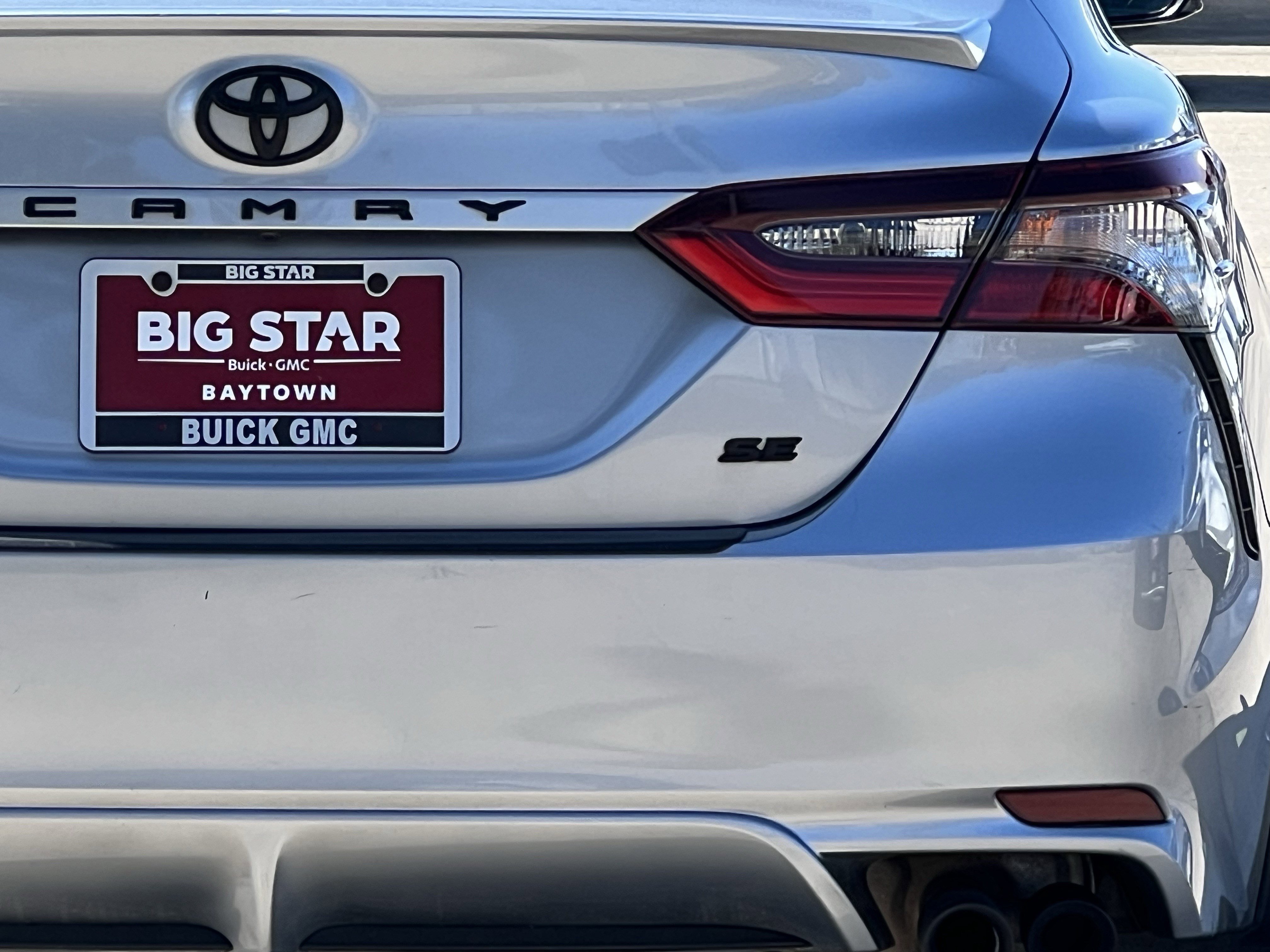 Used 2024 Toyota Camry SE image 5