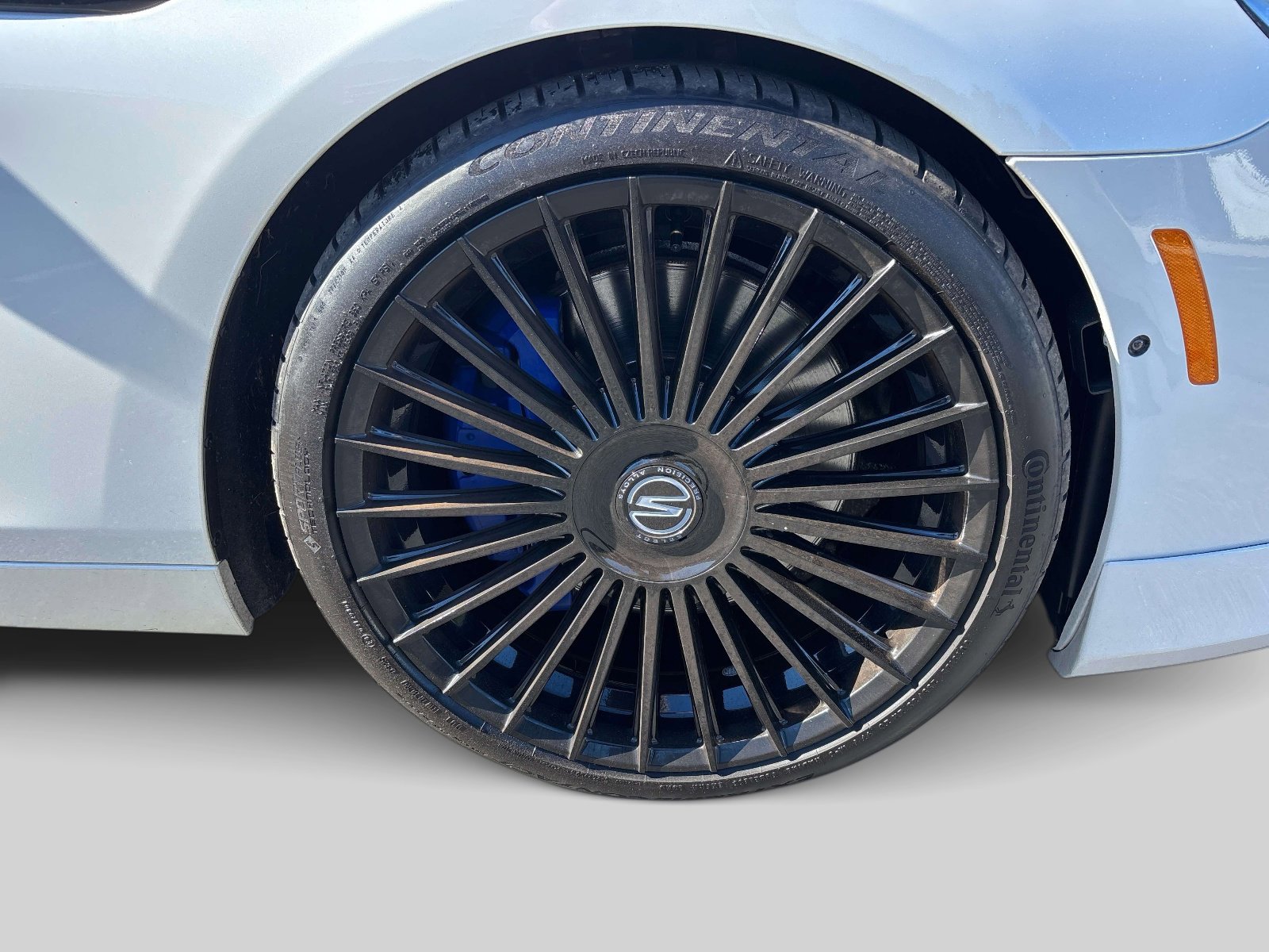 Used 2018 BMW ALPINA B6 xDrive Gran Coupe w/ Executive Package AWD/4WD image 32