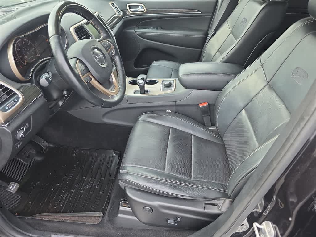 Used 2015 Jeep Grand Cherokee Overland w/ Advanced Technology Group AWD/4WD image 15