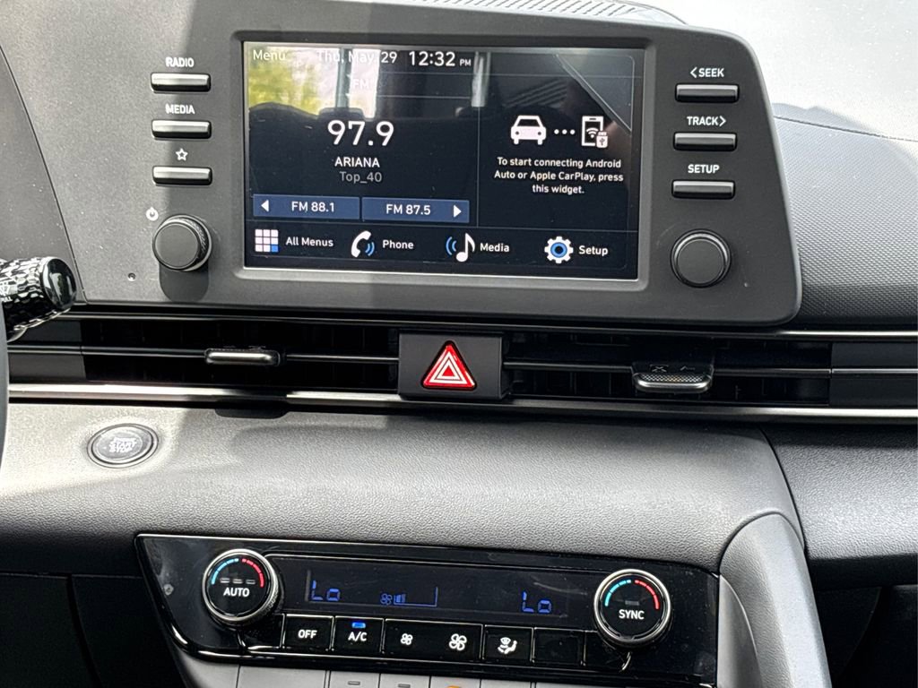 Certified 2025 Hyundai Elantra Sport image 10