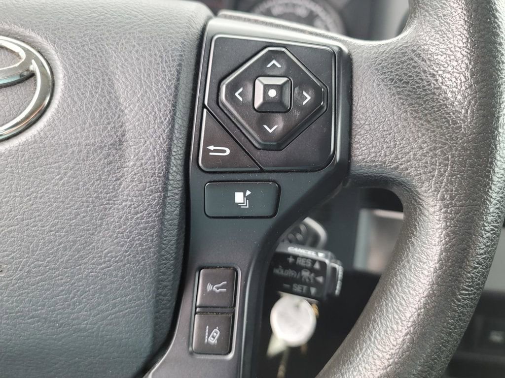 Used 2020 Toyota Tacoma SR image 20