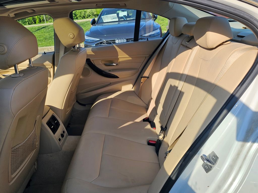 Used 2015 BMW 328i xDrive Sedan AWD/4WD image 12