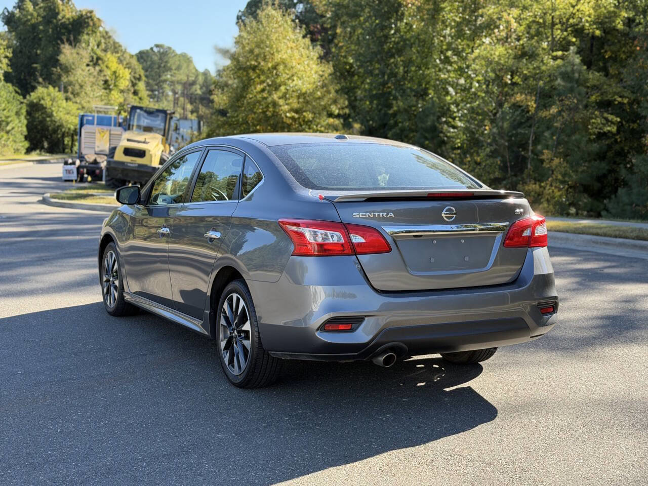 Used 2019 Nissan Sentra SR image 10