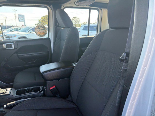 Used 2023 Jeep Gladiator Sport w/ Trailer Tow Package image 16