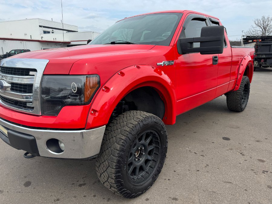 Used 2014 Ford F150 XLT w/ Trailer Tow Package image 9