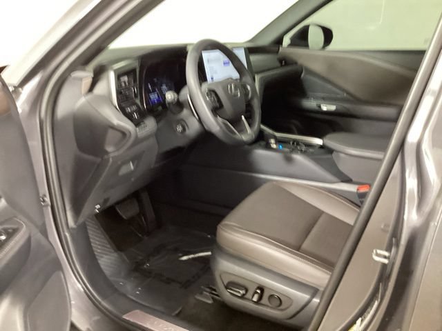 Used 2026 Lexus TX 350 AWD w/ Technology Package image 33