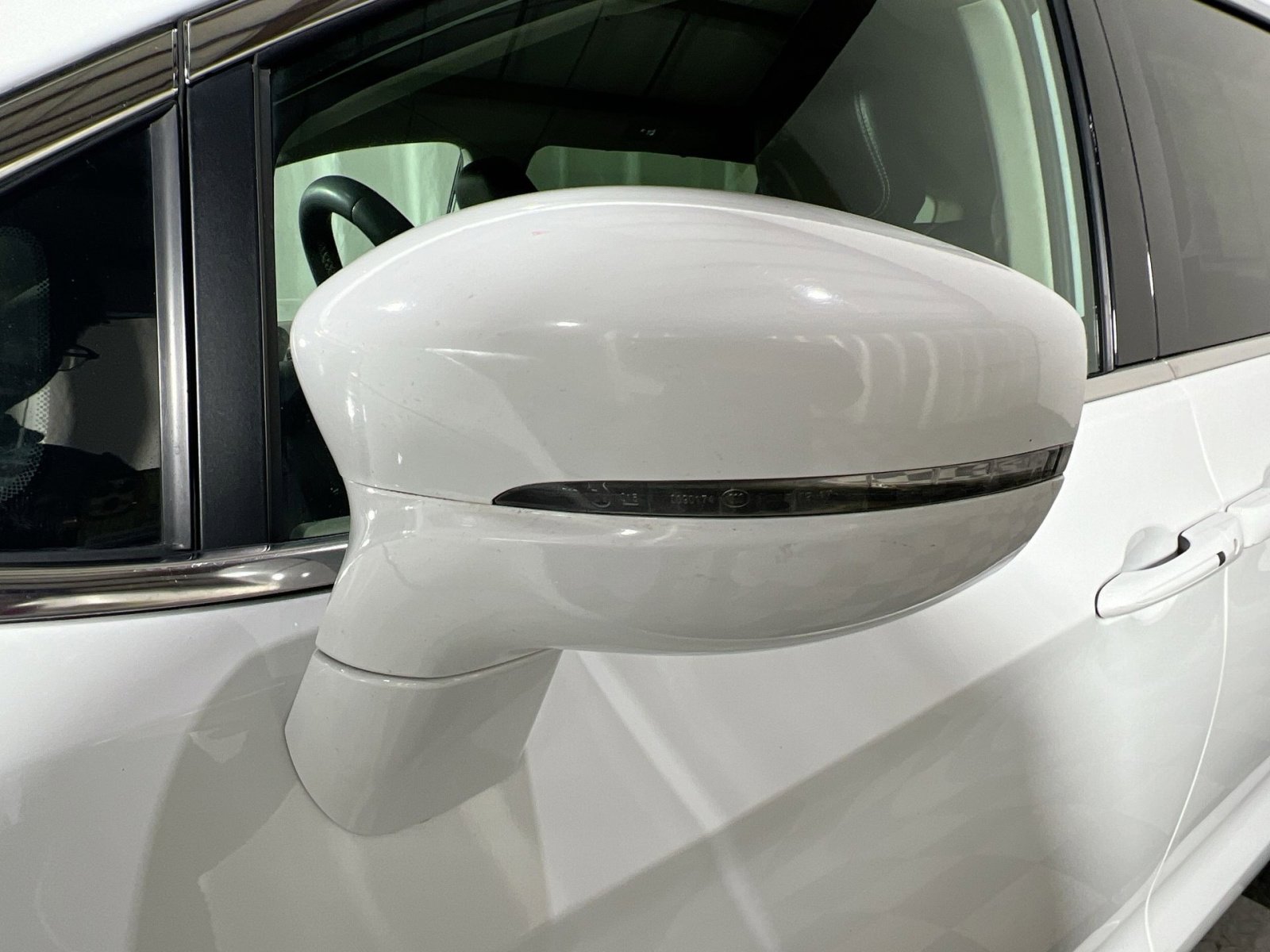 Used 2022 Chrysler Pacifica Touring-L image 12