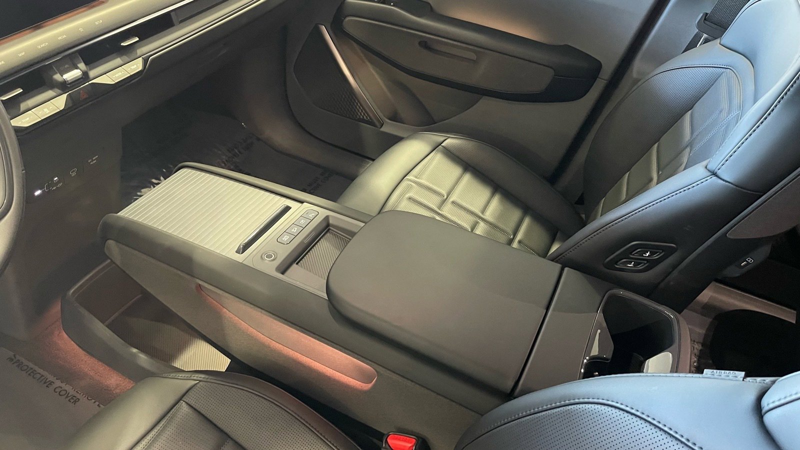 Used 2026 Kia EV9 Land w/ Nightfall Edition Package image 27