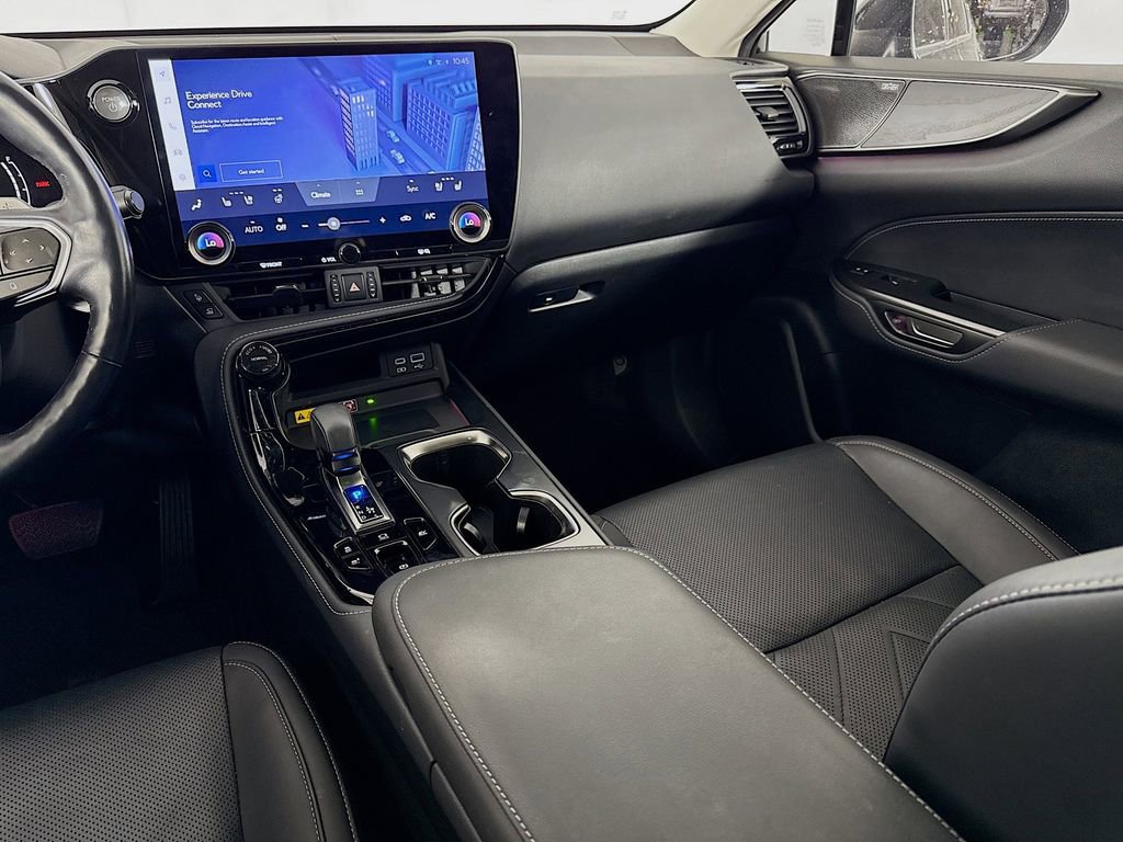 Used 2022 Lexus NX 350h AWD image 25