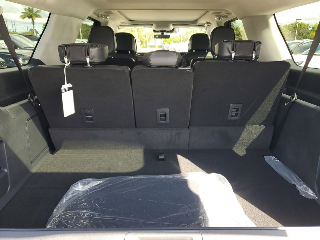 New 2025 Lincoln Navigator L Reserve image 5