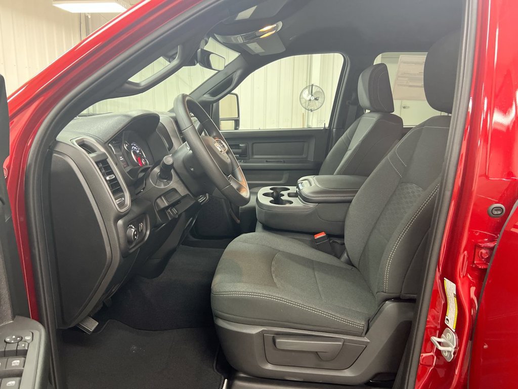 New 2027 RAM 3500 Tradesman AWD/4WD image 15