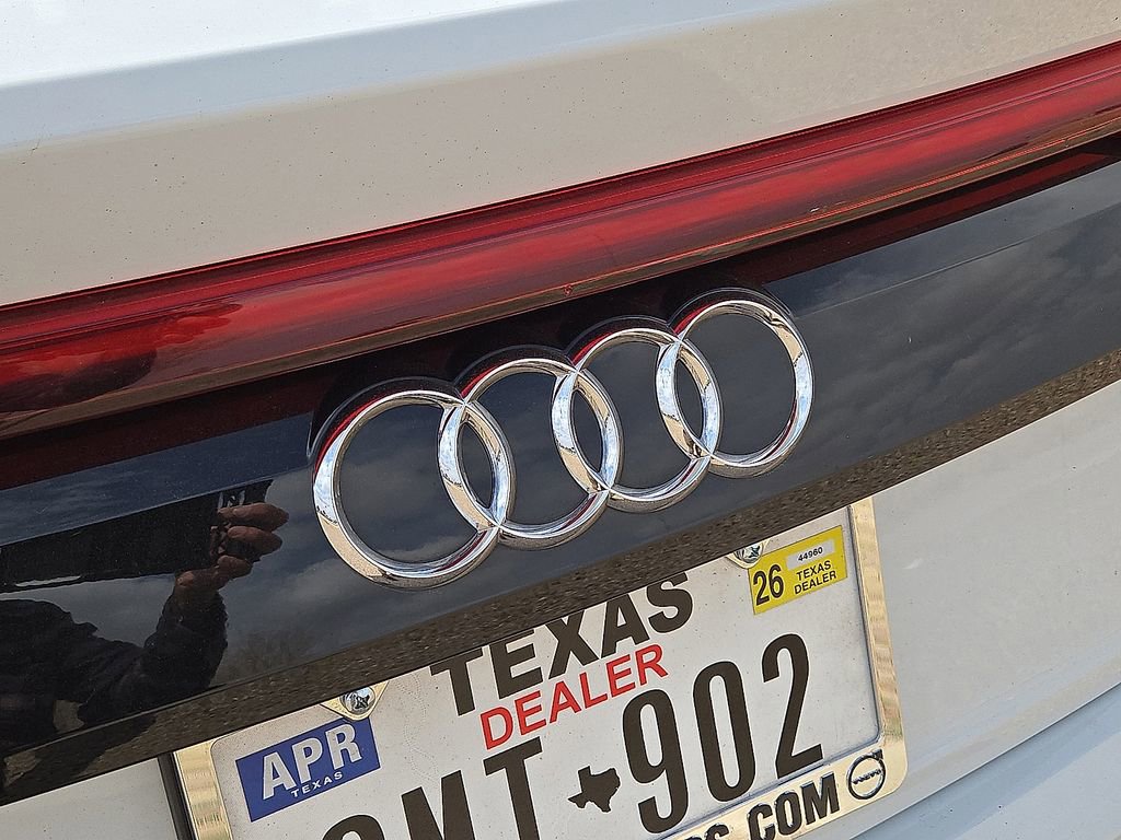 Used 2022 Audi RS Q8 image 13
